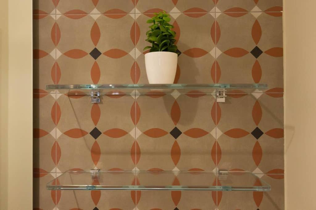 Suite Cagliari -99- Экстерьер фото